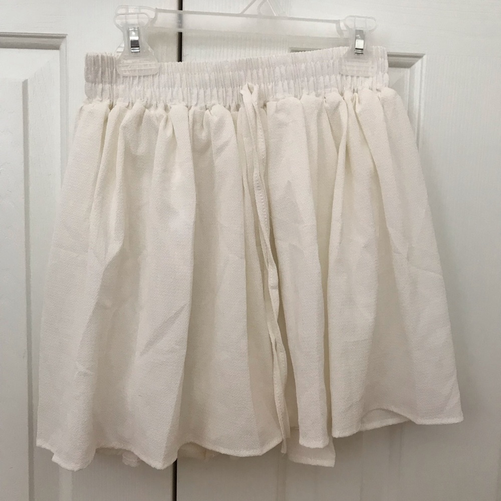 Cream Colored Flowy Skort